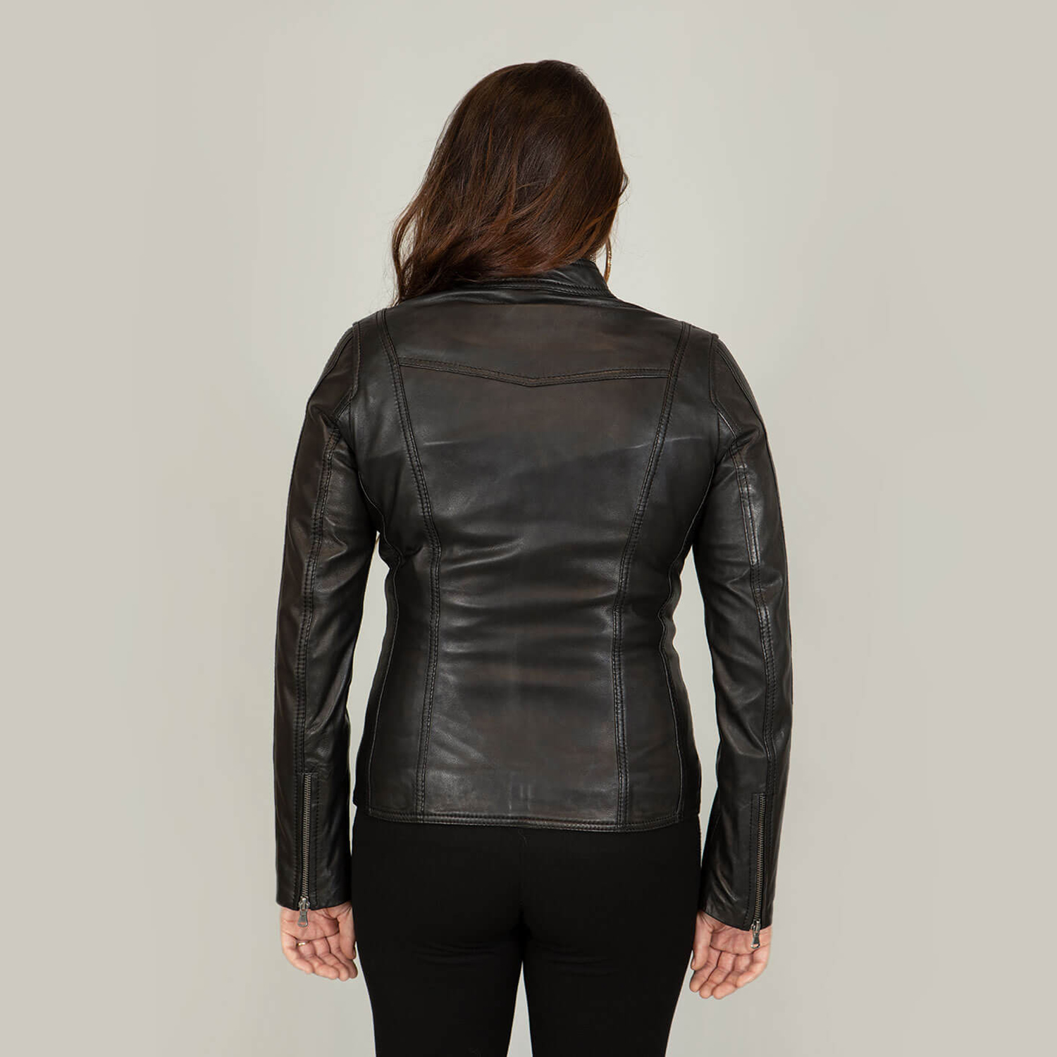 3M4A6974-1500x1500min